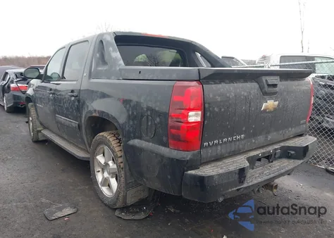 2011 Chevrolet Avalanche Lt z USA, uszkodzony, nr VIN 3GNTKFE35BG295468